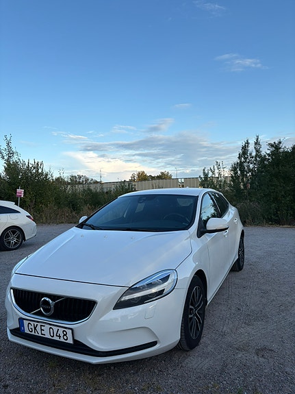 Volvo V40 4 of 7