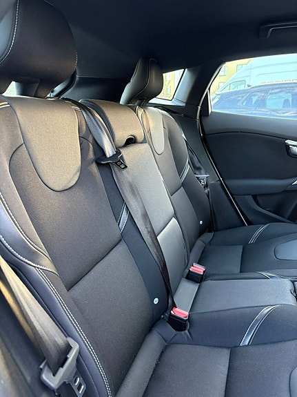 Volvo V40 7 of 7