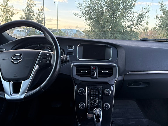 Volvo V40 5 of 7