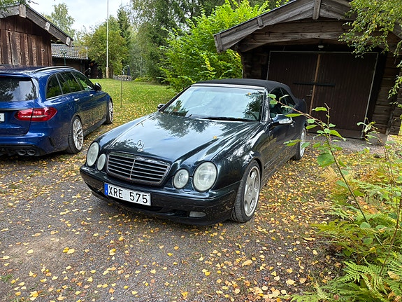 Mercedes-Benz CLK430 9 of 9