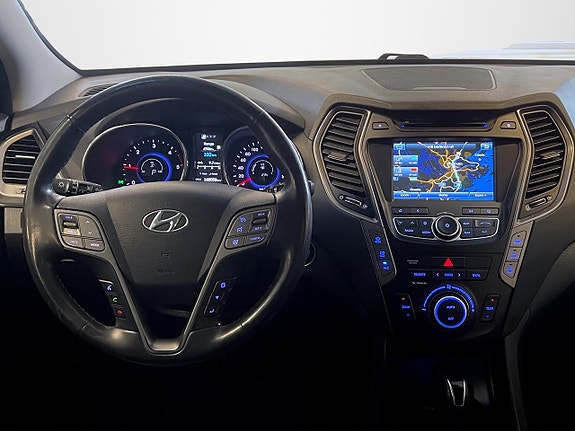 Hyundai Grand Santa Fe 10 of 20