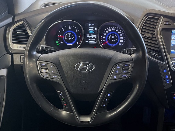 Hyundai Grand Santa Fe 11 of 20