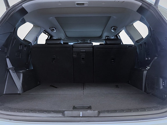Hyundai Grand Santa Fe 17 of 20