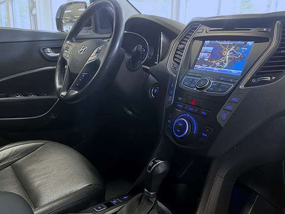 Hyundai Grand Santa Fe 14 of 20