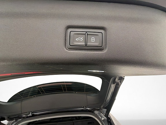 Audi Q6 e-tron 29 of 30