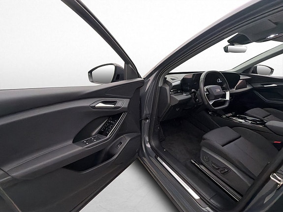 Audi Q6 e-tron 9 of 30