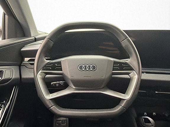 Audi Q6 e-tron 11 of 30