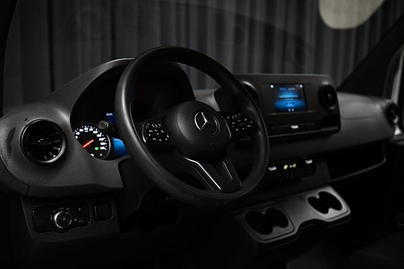 Mercedes-Benz Sprinter 317 12 of 26