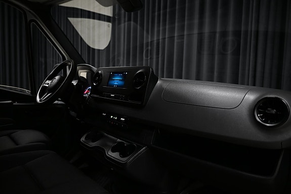 Mercedes-Benz Sprinter 317 15 of 26