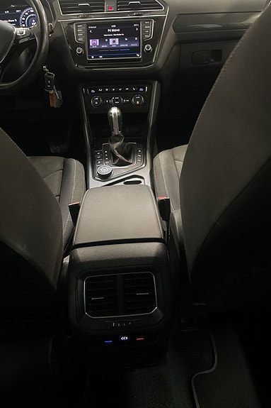 Volkswagen Tiguan 11 of 14