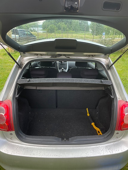 Toyota Auris 6 of 6