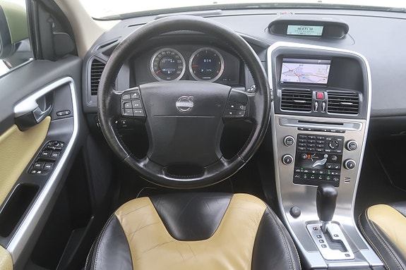 Volvo XC60 8 of 27