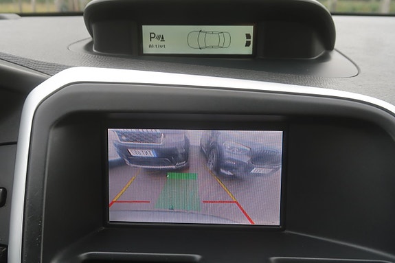 Volvo XC60 16 of 27