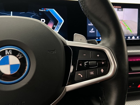 BMW 330e 17 of 30