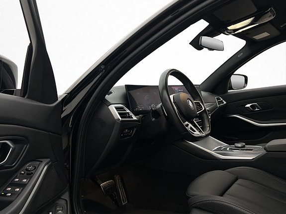 BMW 330e 8 of 30