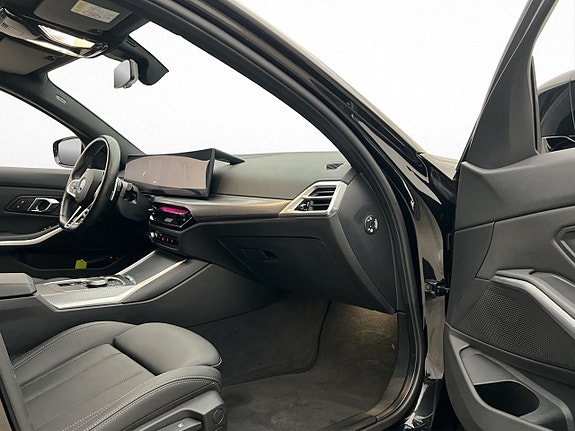 BMW 330e 12 of 30