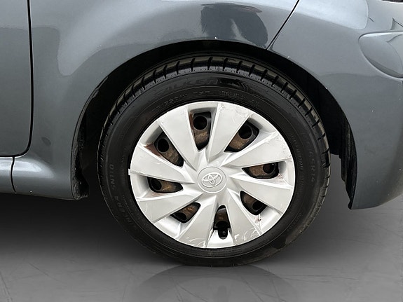 Toyota Aygo 23 of 23