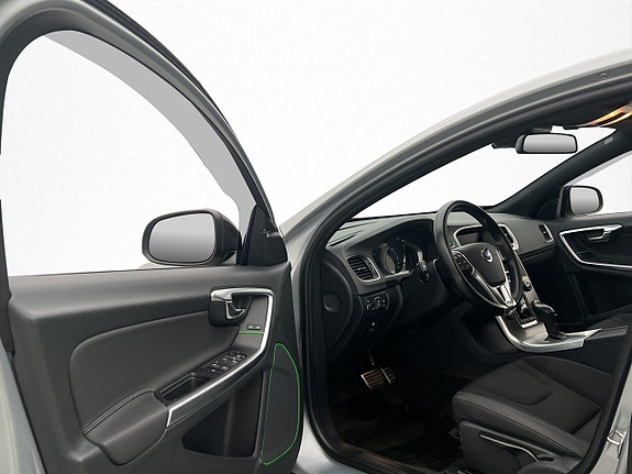 Volvo S60 11 of 30