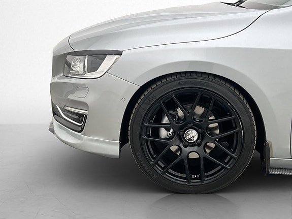 Volvo S60 30 of 30