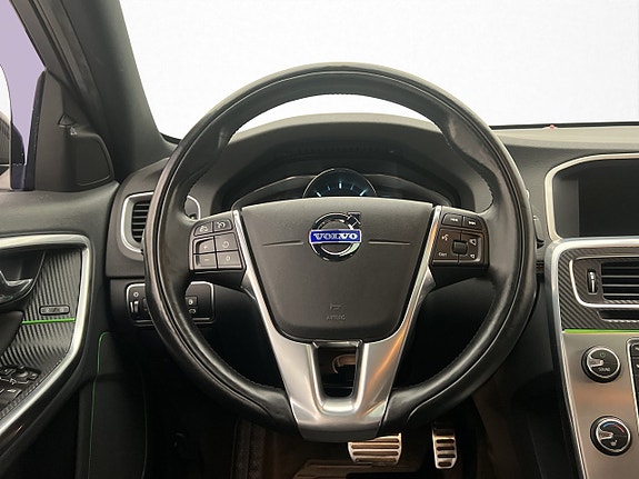 Volvo S60 15 of 30