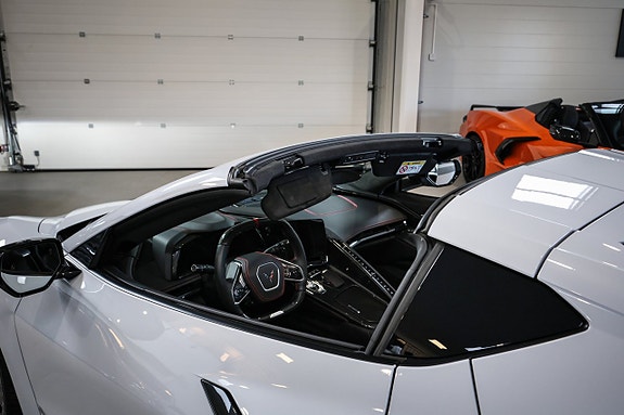 Chevrolet Corvette 14 of 30