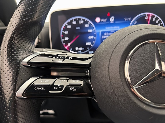 Mercedes-Benz C300 e 17 of 30