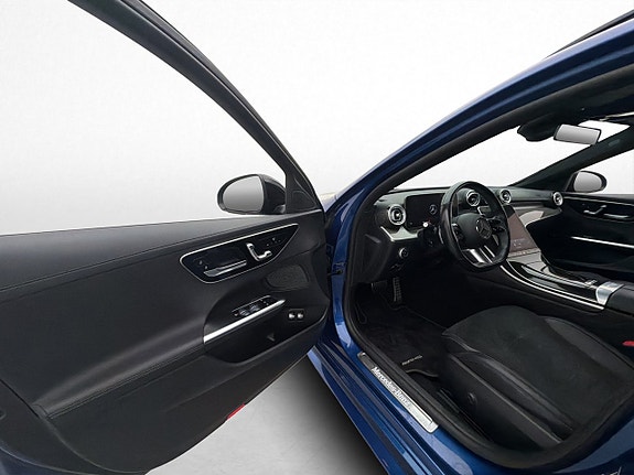Mercedes-Benz C300 e 8 of 30