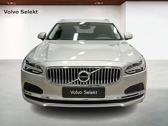Volvo V90 8 of 16