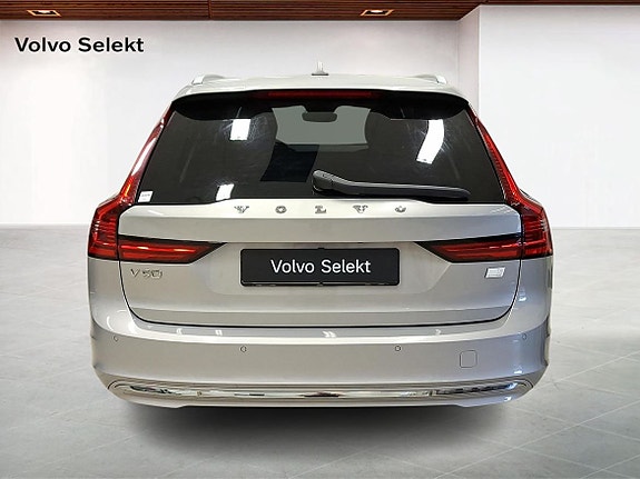 Volvo V90 7 of 16