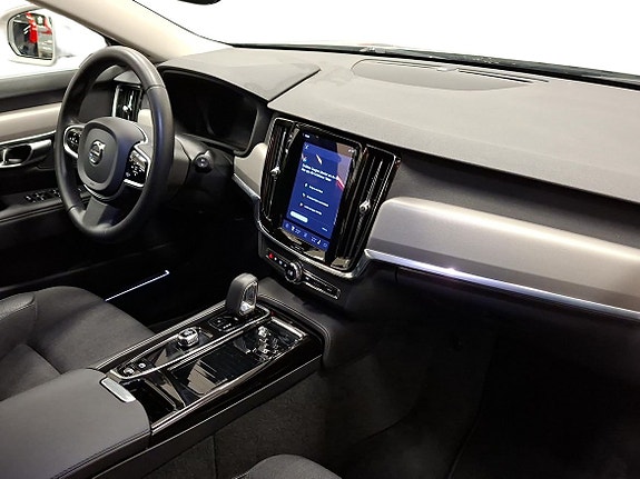 Volvo V90 4 of 16