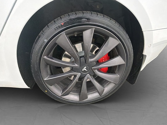 Tesla Model 3 29 of 30