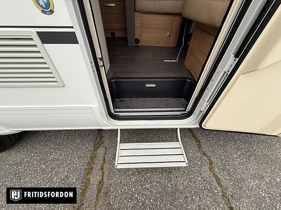 Adria Coral XL A 670 SL 15 of 16