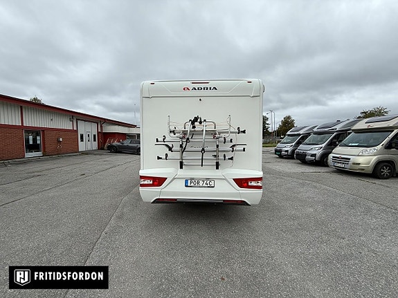 Adria Coral XL A 670 SL 4 of 16