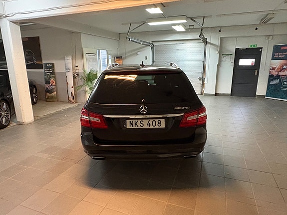 Mercedes-Benz E220 6 of 15