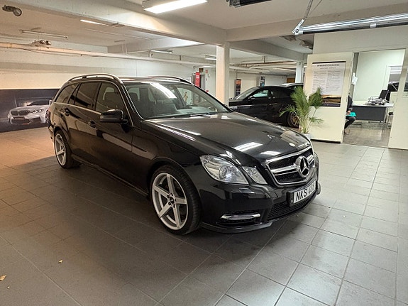 Mercedes-Benz E220 4 of 15