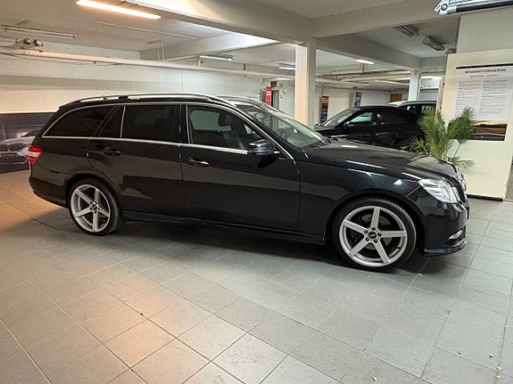 Mercedes-Benz E220 8 of 15