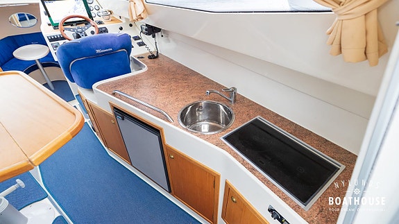 Masmar 33 | Volvo Penta D6-350A-B 27 of 30