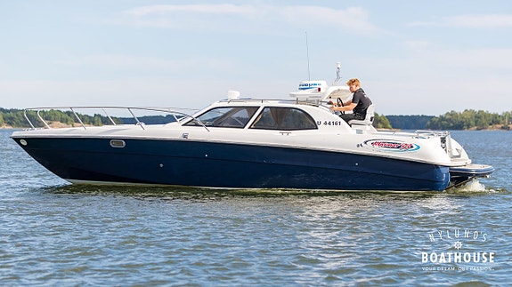 Masmar 33 | Volvo Penta D6-350A-B 11 of 30