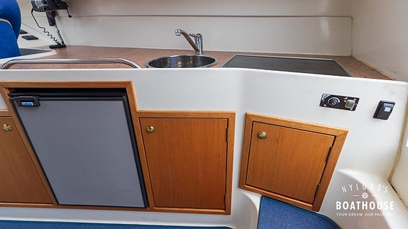 Masmar 33 | Volvo Penta D6-350A-B 30 of 30