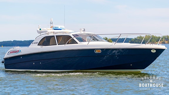 Masmar 33 | Volvo Penta D6-350A-B 17 of 30