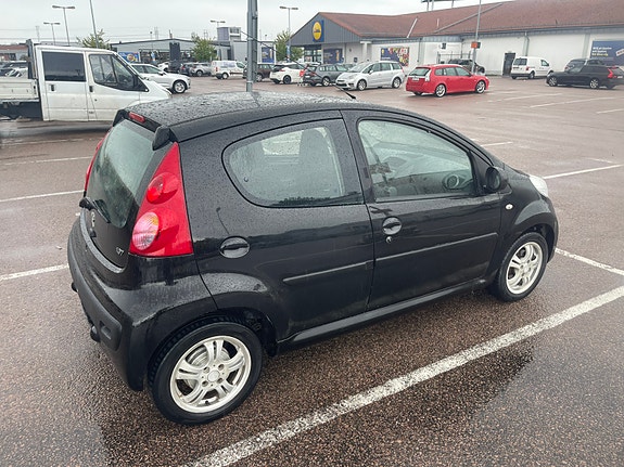 Peugeot 107 5 of 7