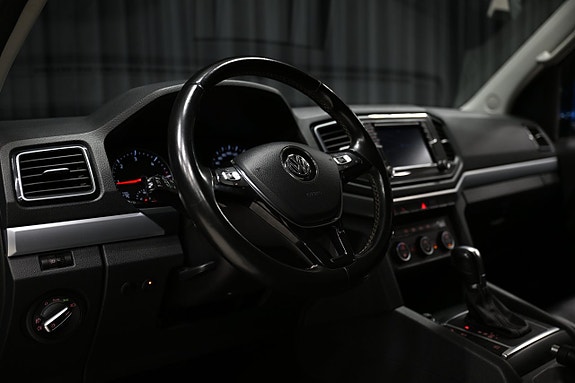 Volkswagen Amarok 20 of 30