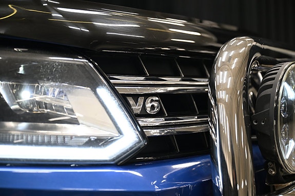 Volkswagen Amarok 16 of 30