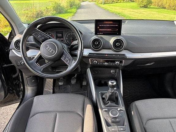 Audi Q2 5 of 9