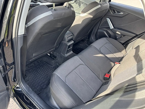 Audi Q2 4 of 9