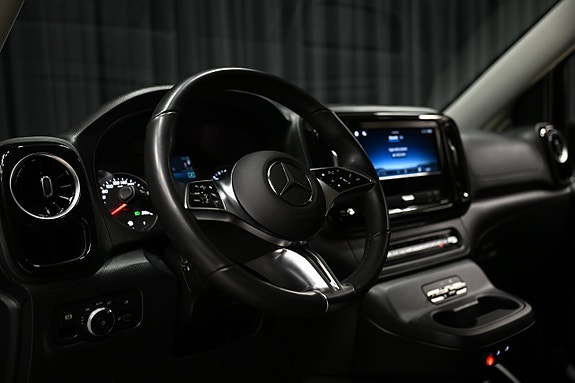 Mercedes-Benz Vito 119 17 of 30