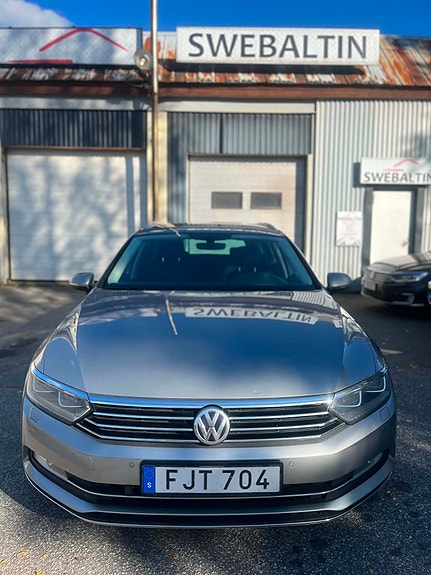 Volkswagen Passat 8 of 16
