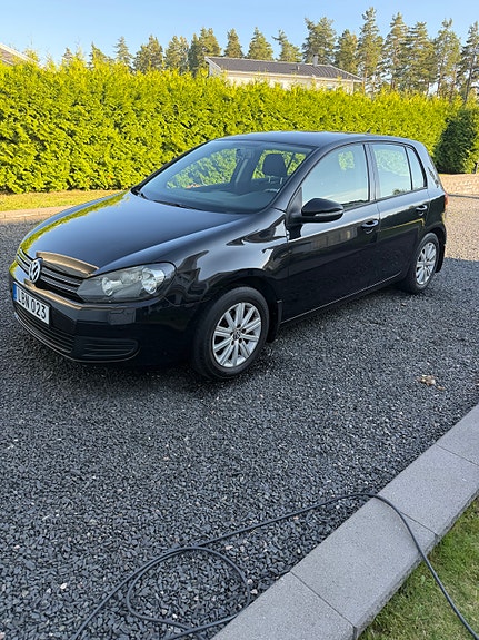 Volkswagen Golf VI 2 of 7