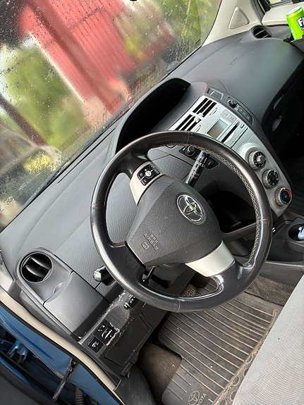 Toyota Yaris 3 of 5