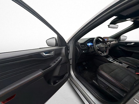 Ford Kuga 8 of 30